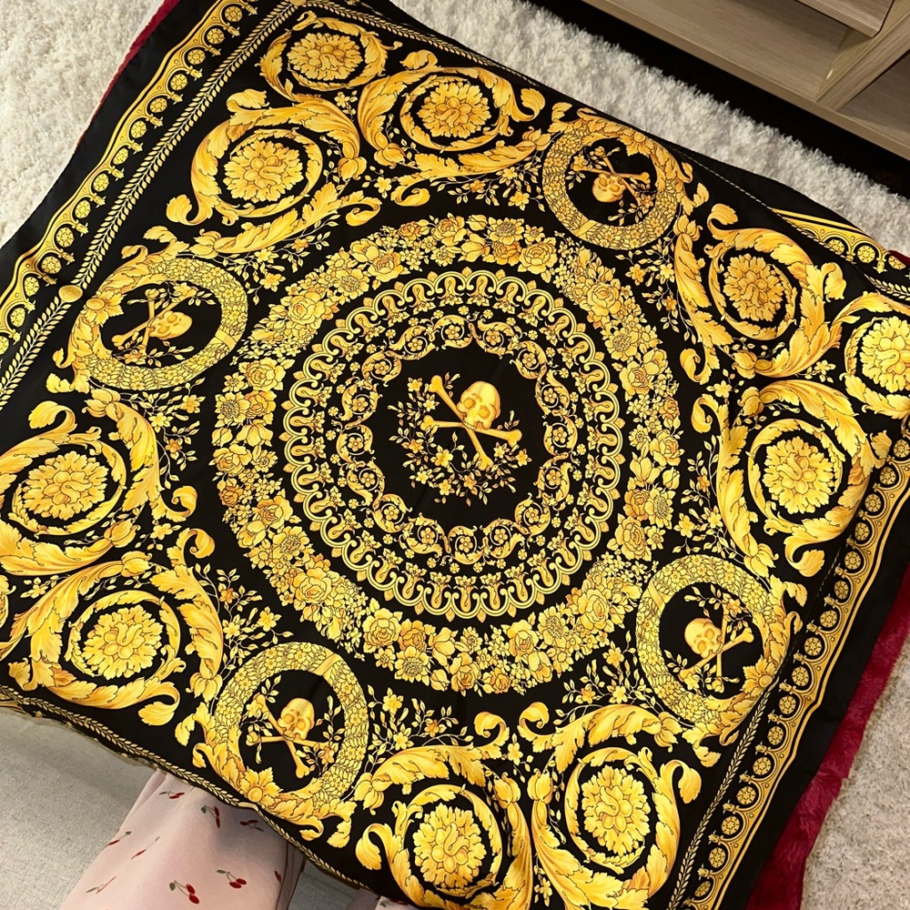 VERSACE Scarf